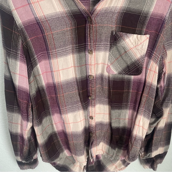 Lucky Brand Women's Oversized Purple & Pink Button Down Flannel Shirt Medium - Picture 3 of 10